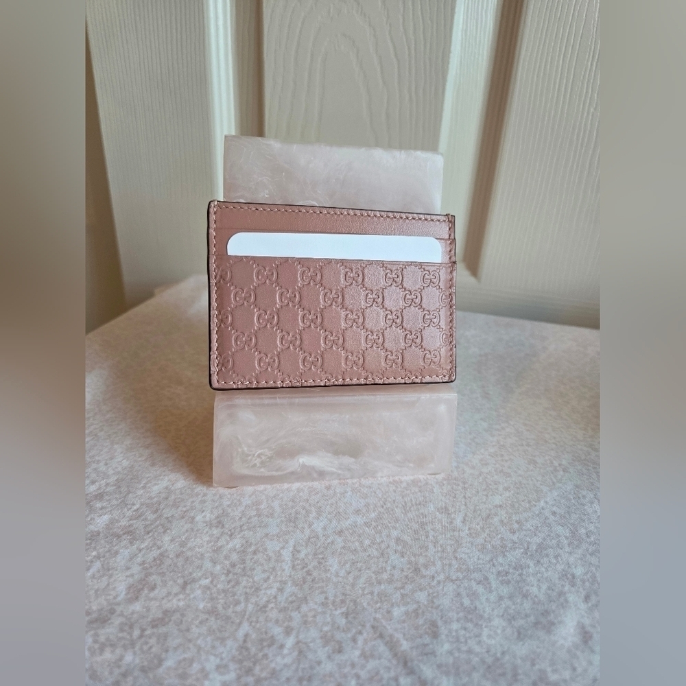 Gucci Micro Guccissima Card Holder – Soft Pink Leather BNWOT